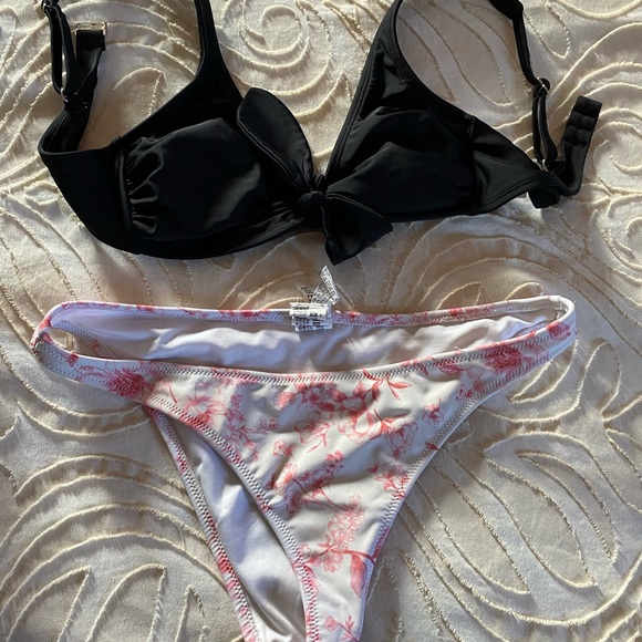 Bathing suits each $5 - Picture 5 of 6